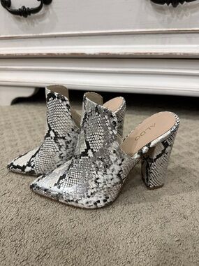 Aldo Black and White Snake-Print Pointed Toe Mule Heels